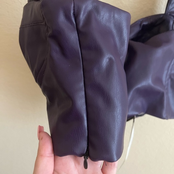 SOLD - Picture 4 of 4